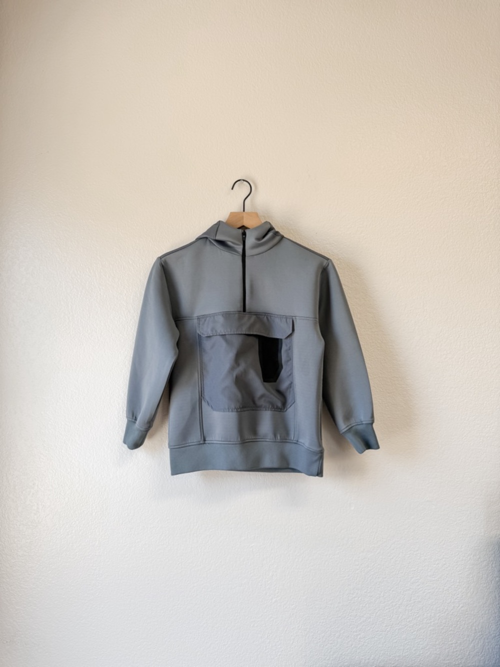 Zara Boys Gray Athletic Pullover (9yrs)